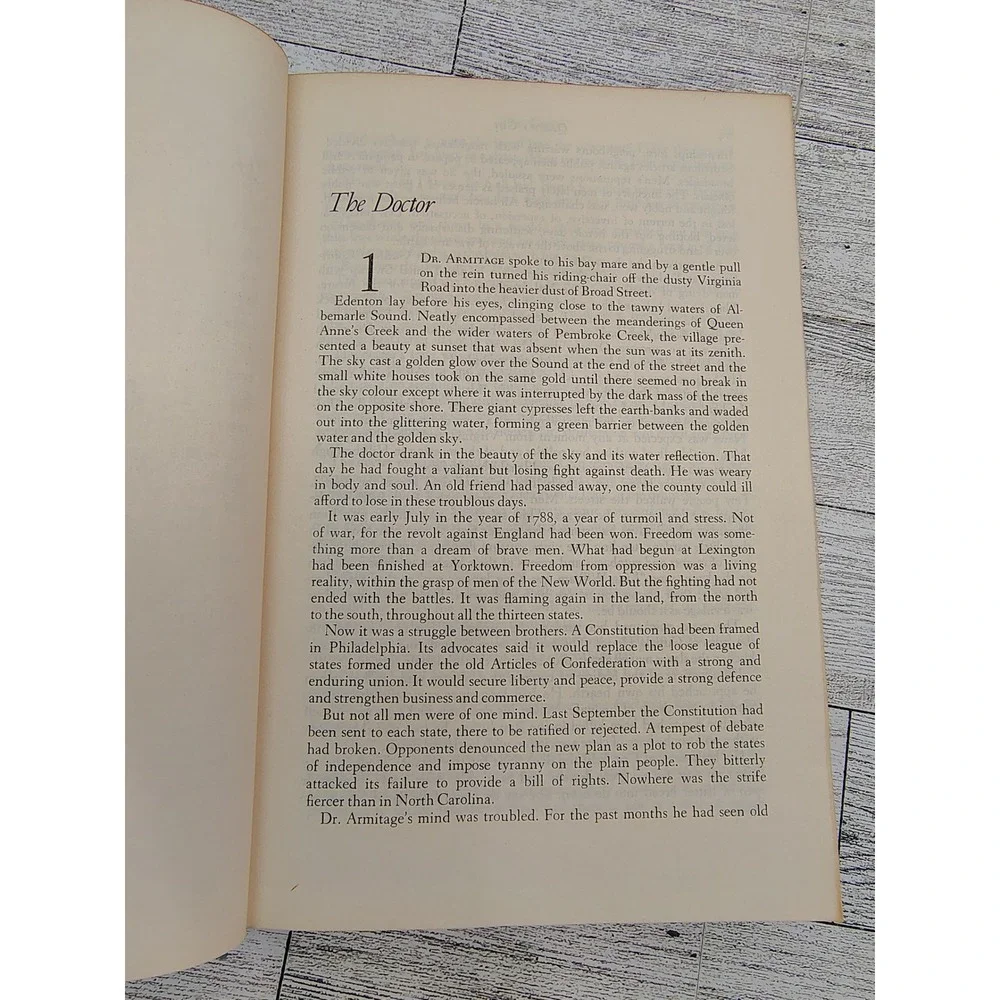 Queens Gift 1952 Inglis Fletcher HCDJ Carolina Series Vintage Historical Fiction
